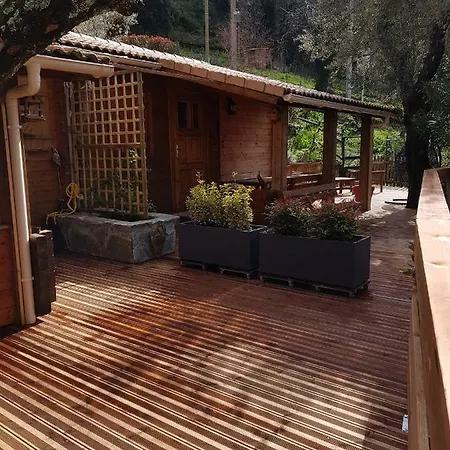 Alpstuga Le De Valentine & Laurent *