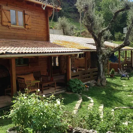 Le De Valentine & Laurent Chalet *